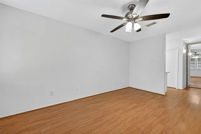 $155,000 | 3143 Windchase Boulevard, Unit 785, Houston, TX 77082