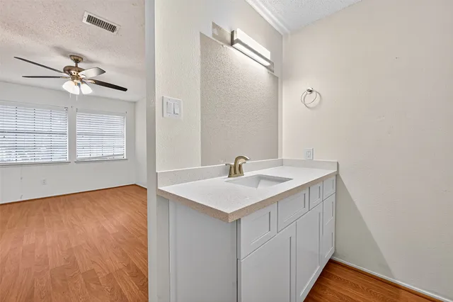 $155,000 | 3143 Windchase Boulevard, Unit 785, Houston, TX 77082