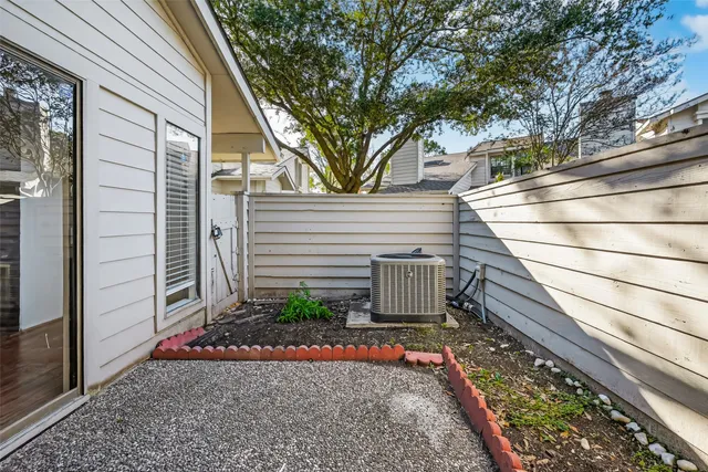 $155,000 | 3143 Windchase Boulevard, Unit 785, Houston, TX 77082