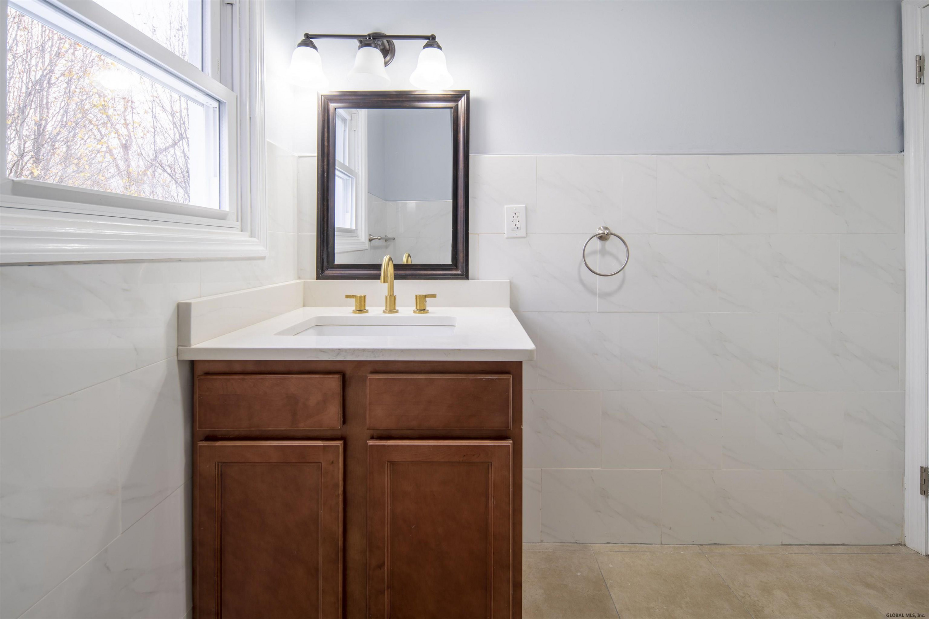 66 Fonda Road Colonie, NY 12047 - Photo 17 of 38 Photo 17
