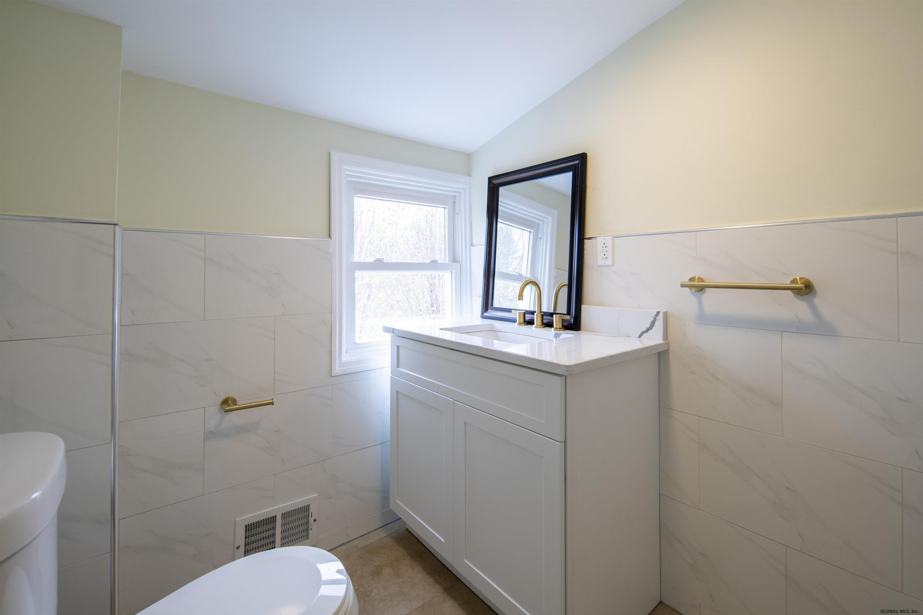 66 Fonda Road Colonie, NY 12047 - Photo 29 of 38 Photo 29
