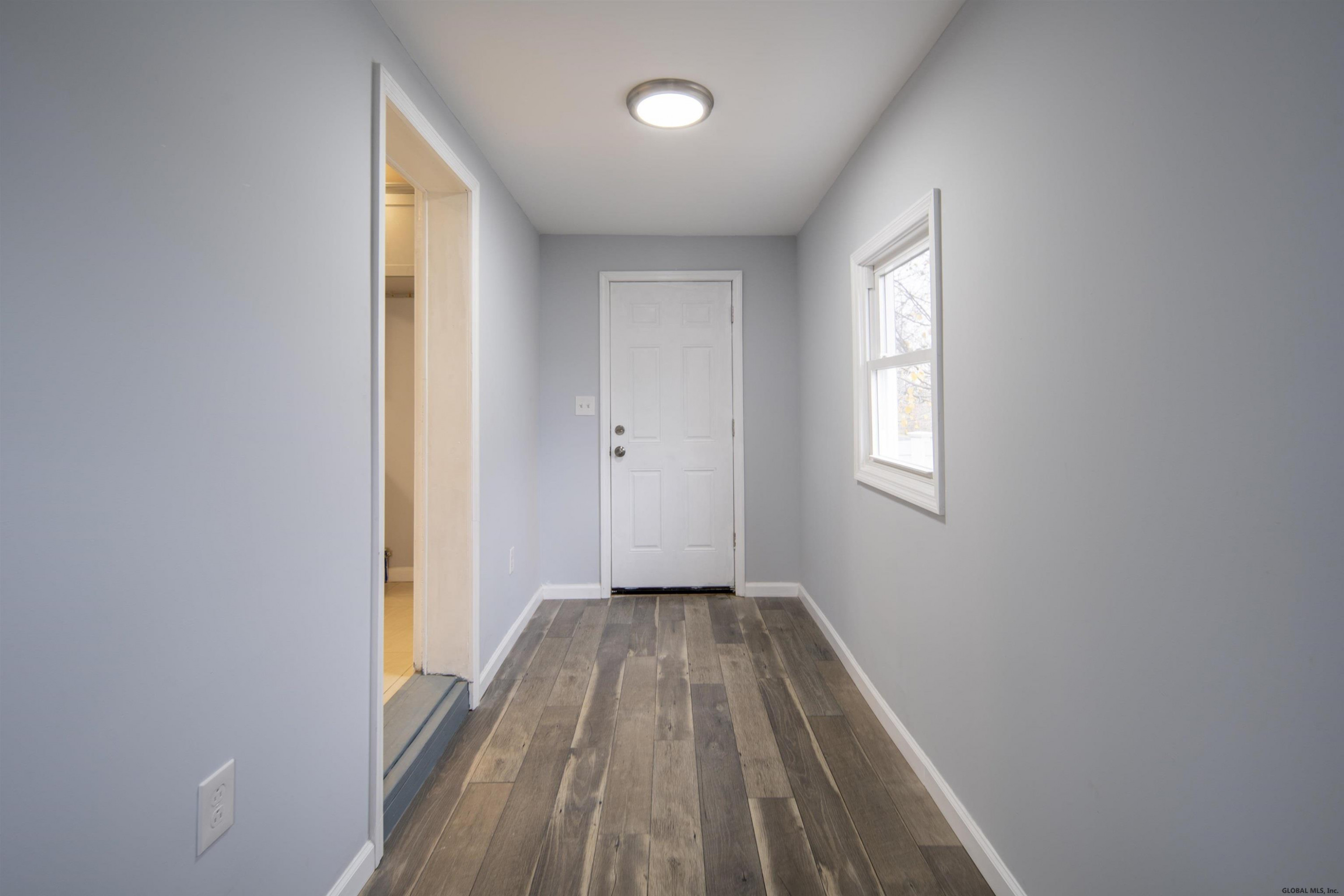 66 Fonda Road Colonie, NY 12047 - Photo 31 of 38 Photo 31