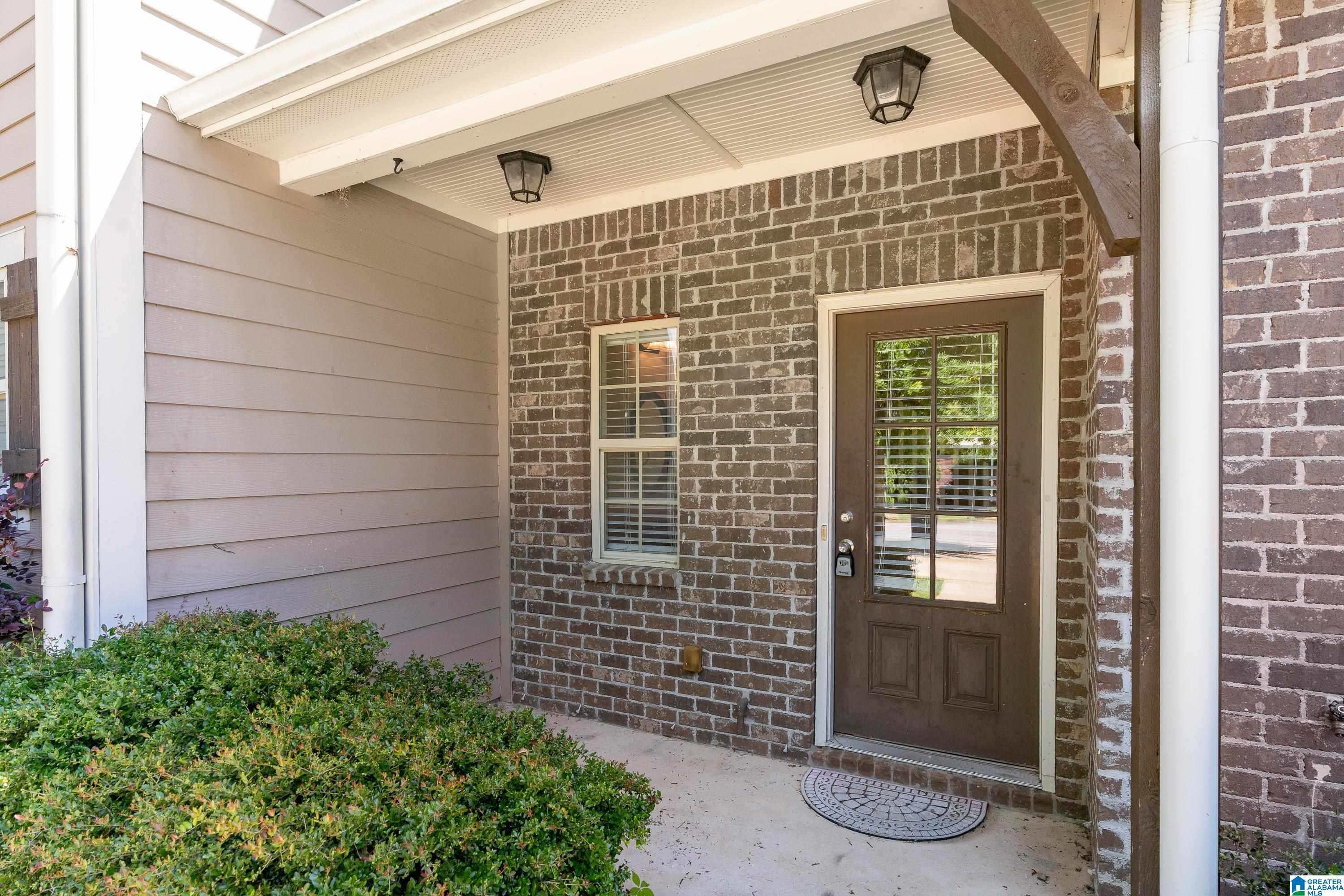 2564 Ridgemont Drive Birmingham, AL 35244 - Photo 3 of 31