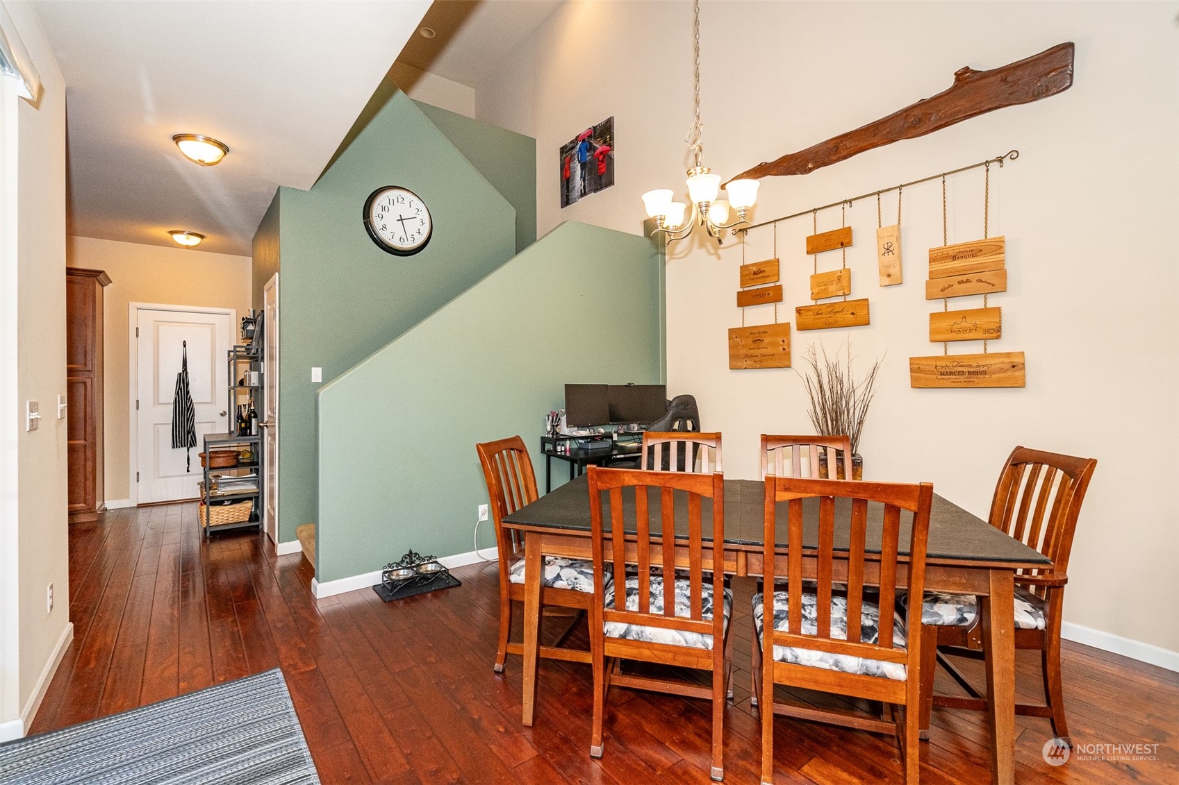 633 Kaiser Road Southwest Olympia, WA 98502 - Photo 7 of 33 Gallery Image 7