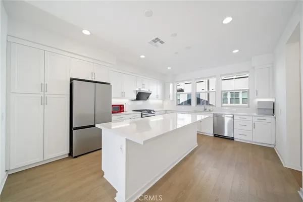 $939,000 | 207 Colby Circle, Claremont, CA 91711