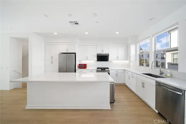 $939,000 | 207 Colby Circle, Claremont, CA 91711