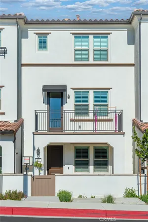 $939,000 | 207 Colby Circle, Claremont, CA 91711