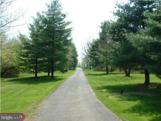 1335 Dell Road Norristown, PA 19403 - Photo 4 of 6 Gallery Image 4
