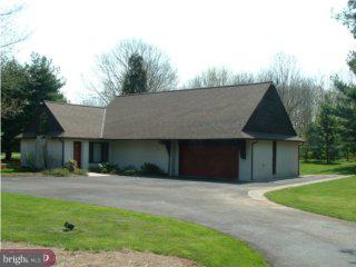 1335 Dell Road Norristown, PA 19403 - Photo 5 of 6 Gallery Image 5