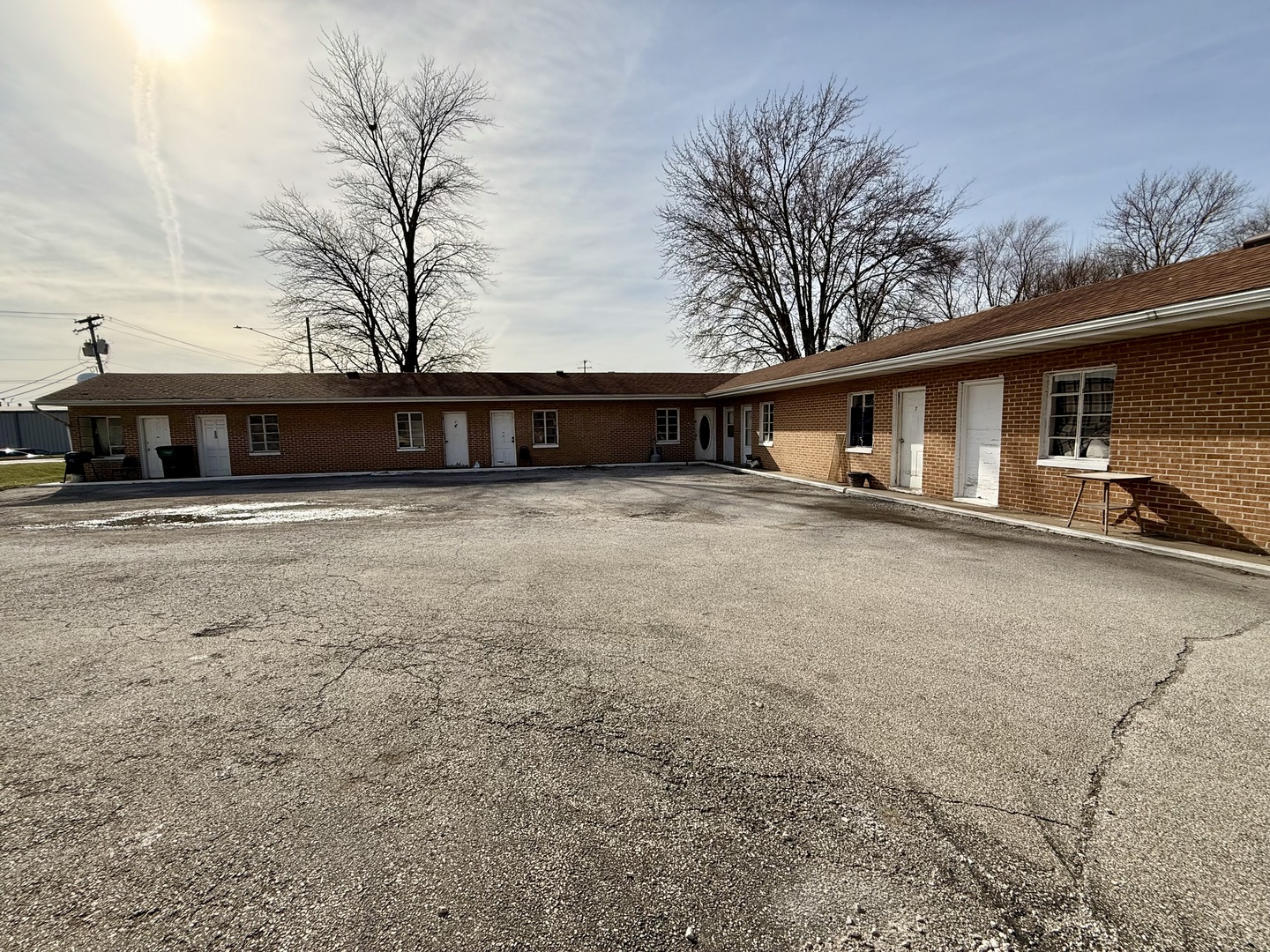 901 Highway 10 Clinton, IL 61727 - Photo 14 of 16 a view of a house with backyard and trees