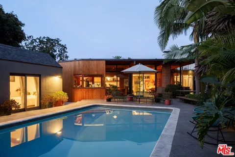 $1,799,000 | 2813 5th Avenue, Los Angeles, CA 90018