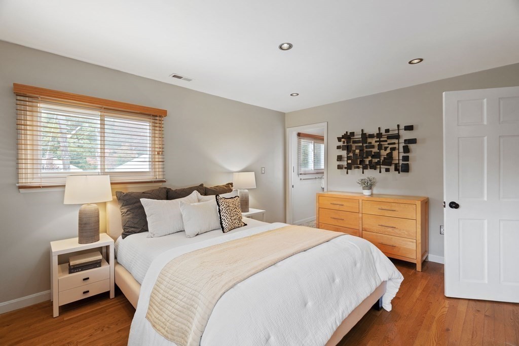 89 Cedar Road North Medford, MA 02155 - Photo 11 of 26