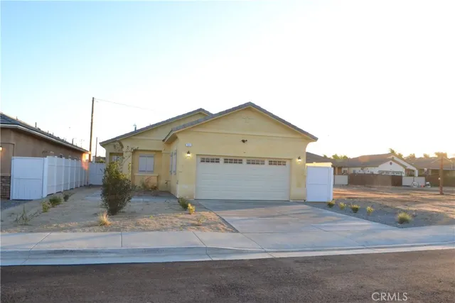$489,000 | 231 West 10th Street, Perris, CA 92570