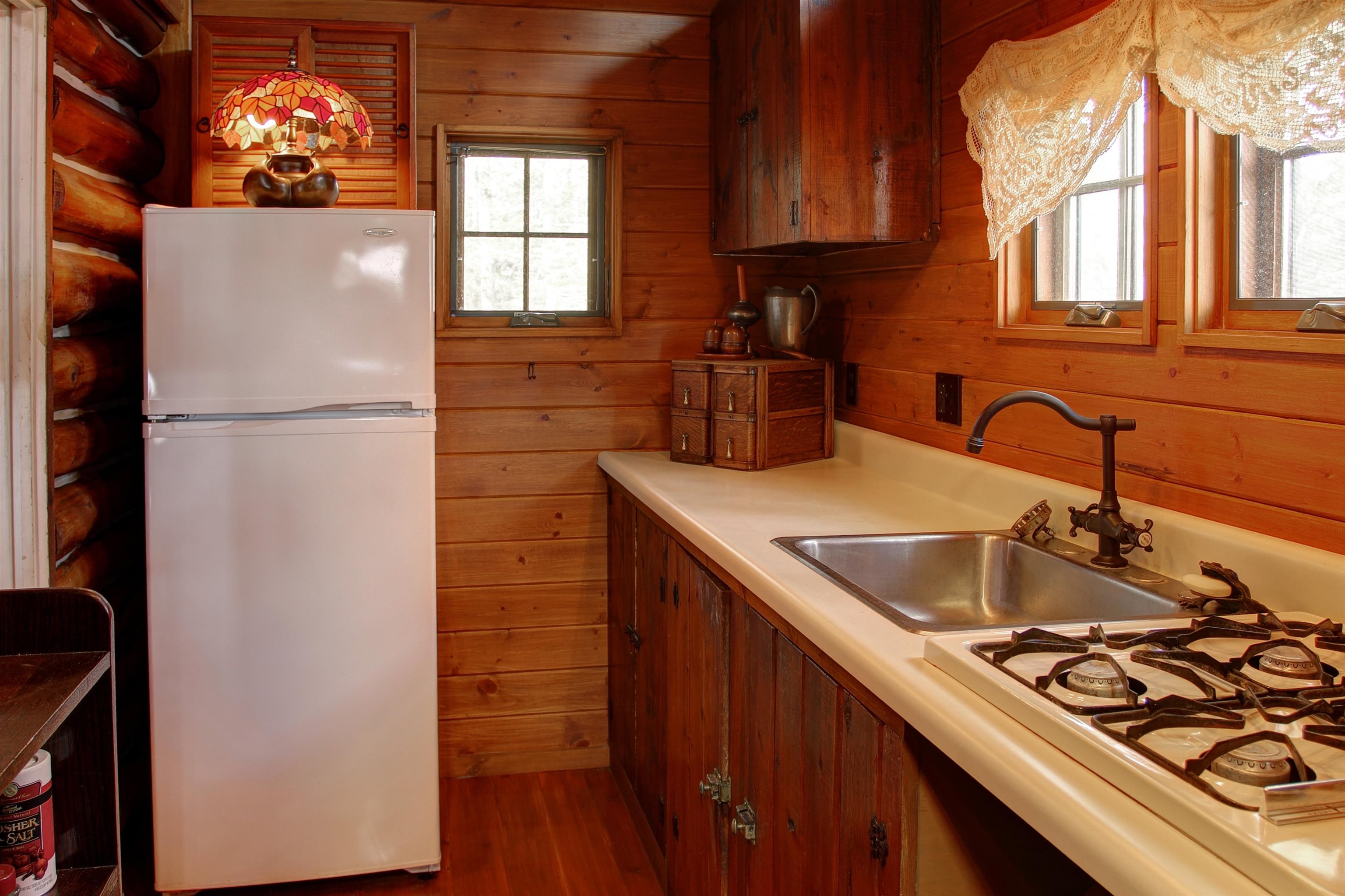 7877 Cook Road Williamsburg, MI 49690 - Photo 25 of 43 1909596-24.JPG
