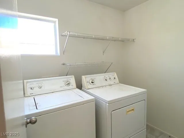 $1,995 | 9728 North Fast Elk Street, Las Vegas, NV 89143