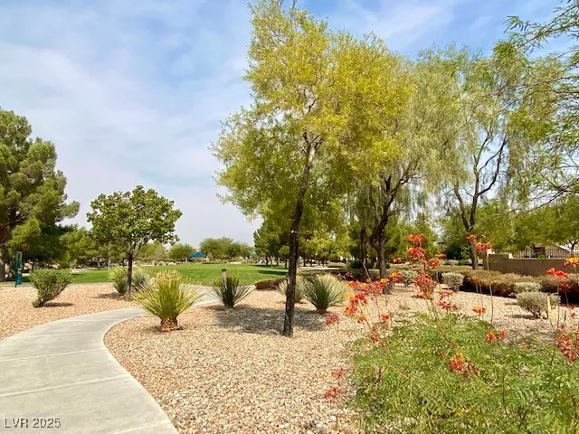 $1,995 | 9728 North Fast Elk Street, Las Vegas, NV 89143