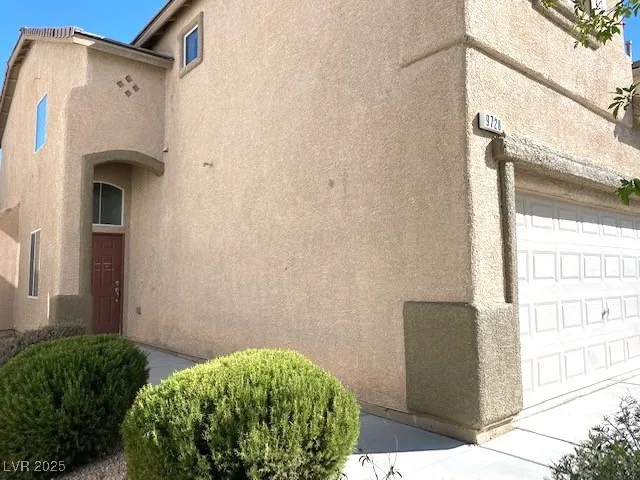 $1,995 | 9728 North Fast Elk Street, Las Vegas, NV 89143