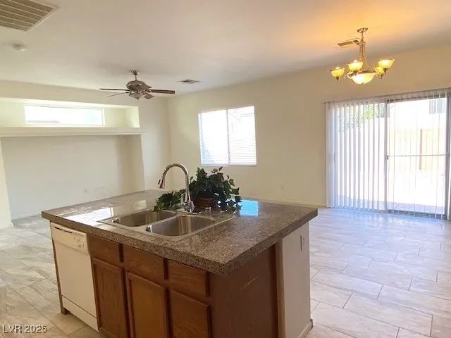 $1,995 | 9728 North Fast Elk Street, Las Vegas, NV 89143