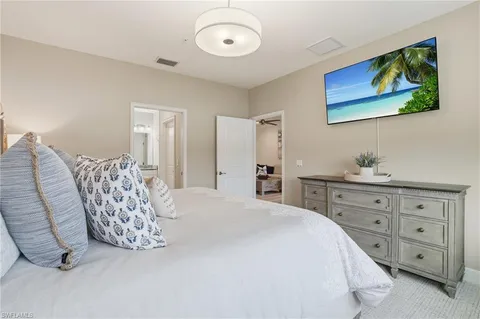 $524,000 | 9426 Benvenuto Court, Unit 2104, Naples, FL 34119