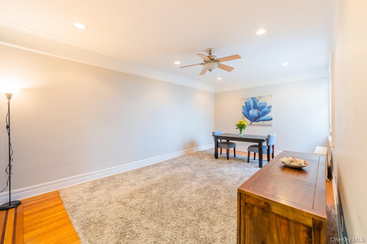 4 Maple Drive, Unit 6O Great Neck, NY 11021 - Photo 12 of 28 a workspace with furniture and window