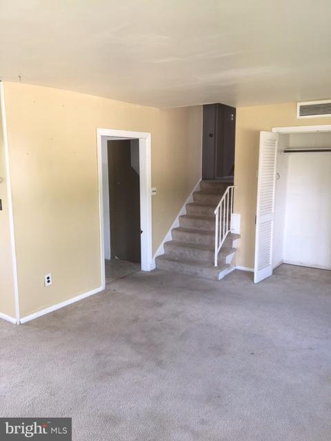 5935 Johnnycake Road Baltimore, MD 21207 - Photo 3 of 26 Living Room