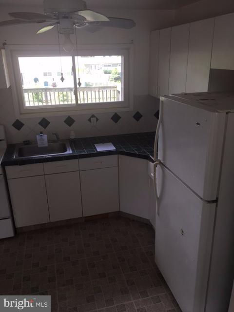 5935 Johnnycake Road Baltimore, MD 21207 - Photo 6 of 26 Kitchen