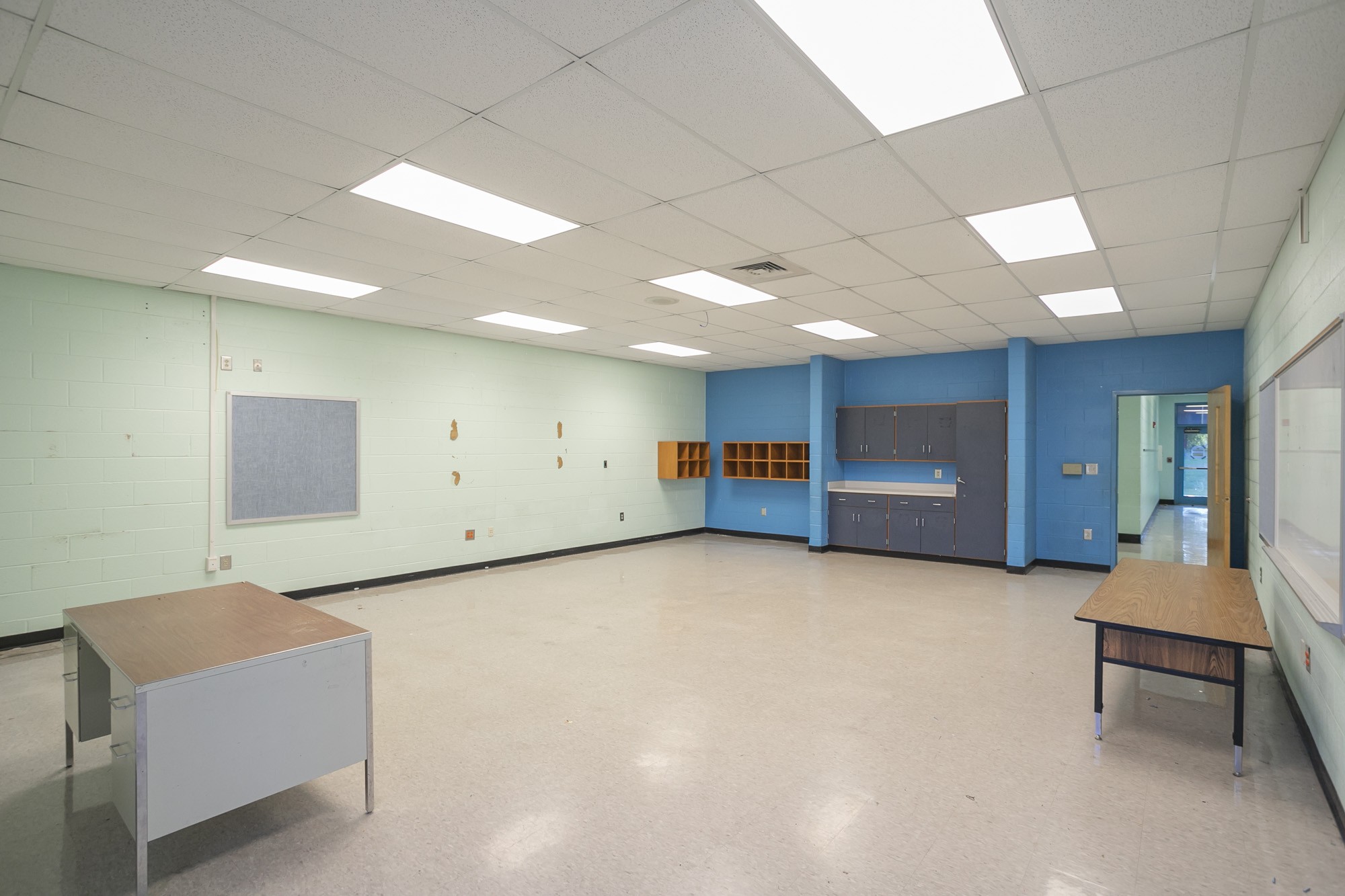 150 Vantrease Avenue Auburntown, TN 37016 - Photo 15 of 33 a living room with furniture and a chair