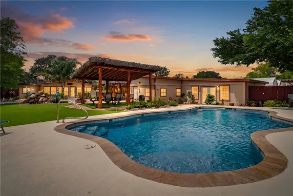$569,000 | 2519 Countiss Drive, Corpus Christi, TX 78410