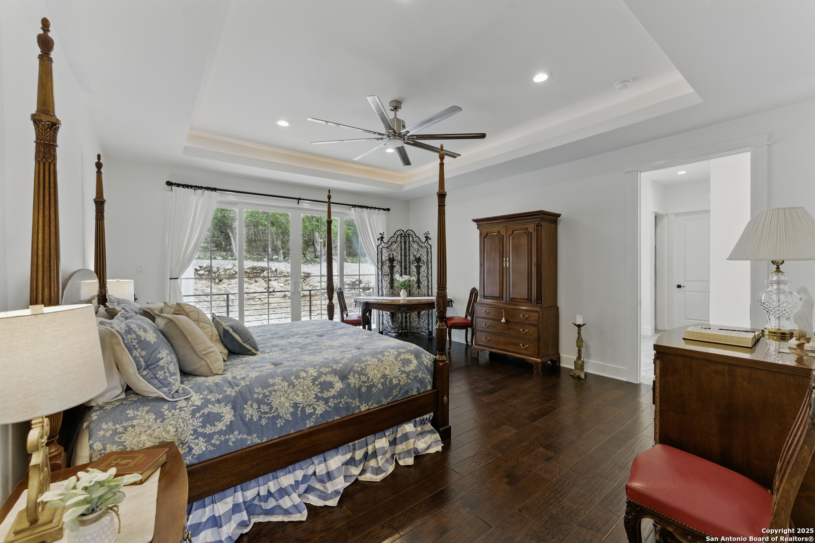 321 Bentwood Drive Spring Branch, TX 78070 - Photo 20 of 50 a bedroom with a bed a couch and dresser