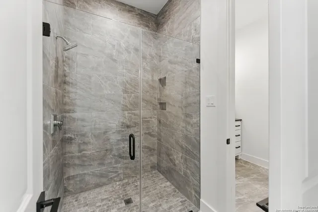 $1,249,000 | 321 Bentwood Drive, Spring Branch, TX 78070