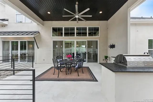 $1,249,000 | 321 Bentwood Drive, Spring Branch, TX 78070