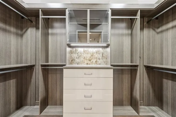 $1,099,000 | 7901 Windrose Avenue, Unit 705, Plano, TX 75024