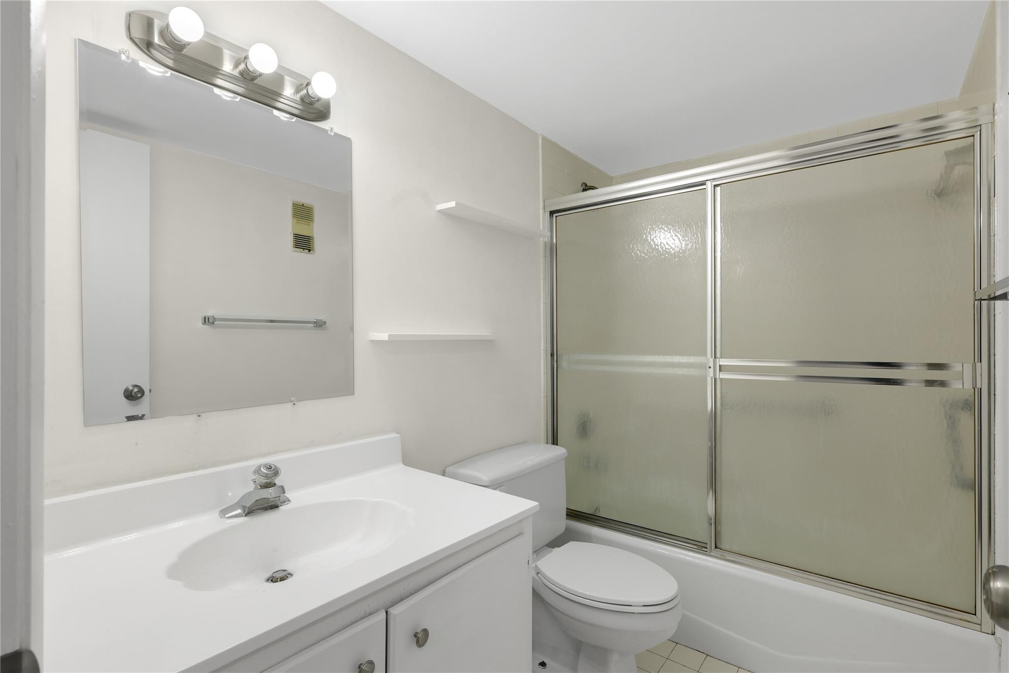 3940 Inverrary Boulevard Lauderhill, FL 33319 - Photo 22 of 36 Guest Bathroom