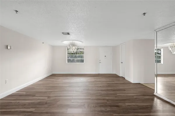 $2,400 | 3940 Inverrary Boulevard, Lauderhill, FL 33319