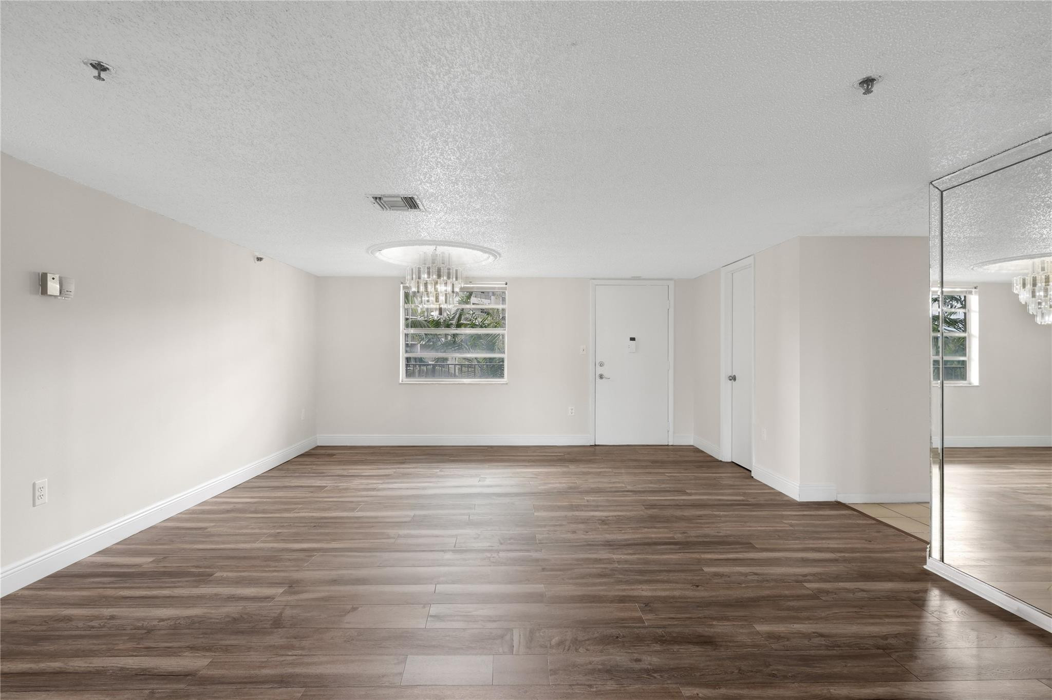 3940 Inverrary Boulevard Lauderhill, FL 33319 - Photo 3 of 36 Large Living Room/Dining Room Area