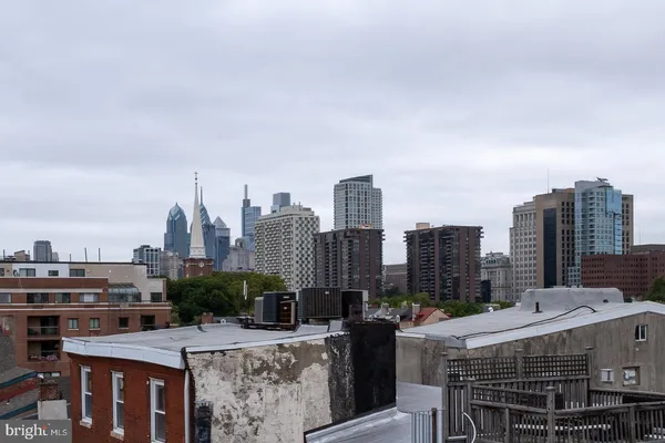 $825,000 | 110 Naudain Street, Unit 4, Philadelphia, PA 19147