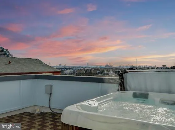 $825,000 | 110 Naudain Street, Unit 4, Philadelphia, PA 19147
