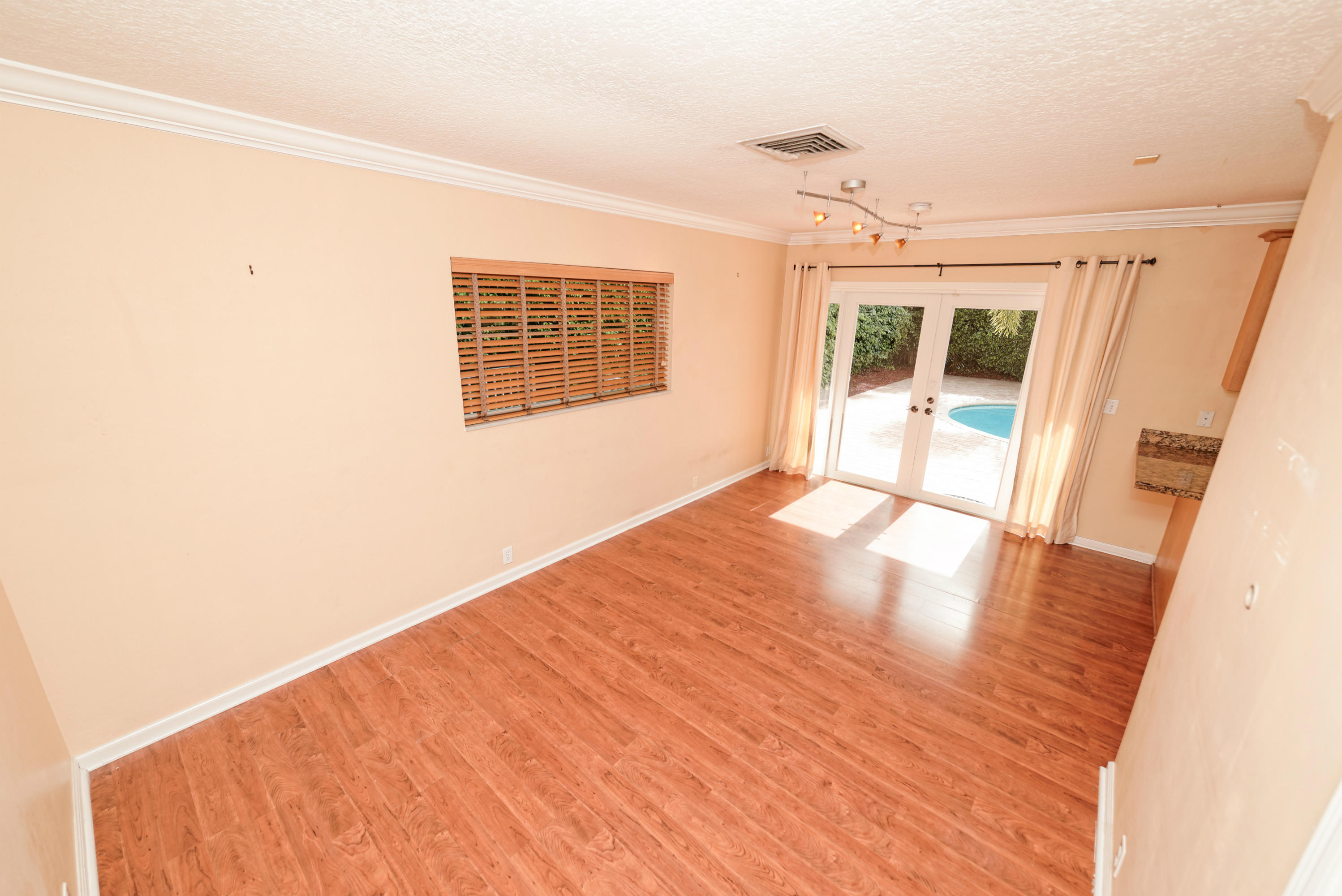 1266 Walnut Terrace Boca Raton, FL 33486 - Photo 15 of 44 Dining 001