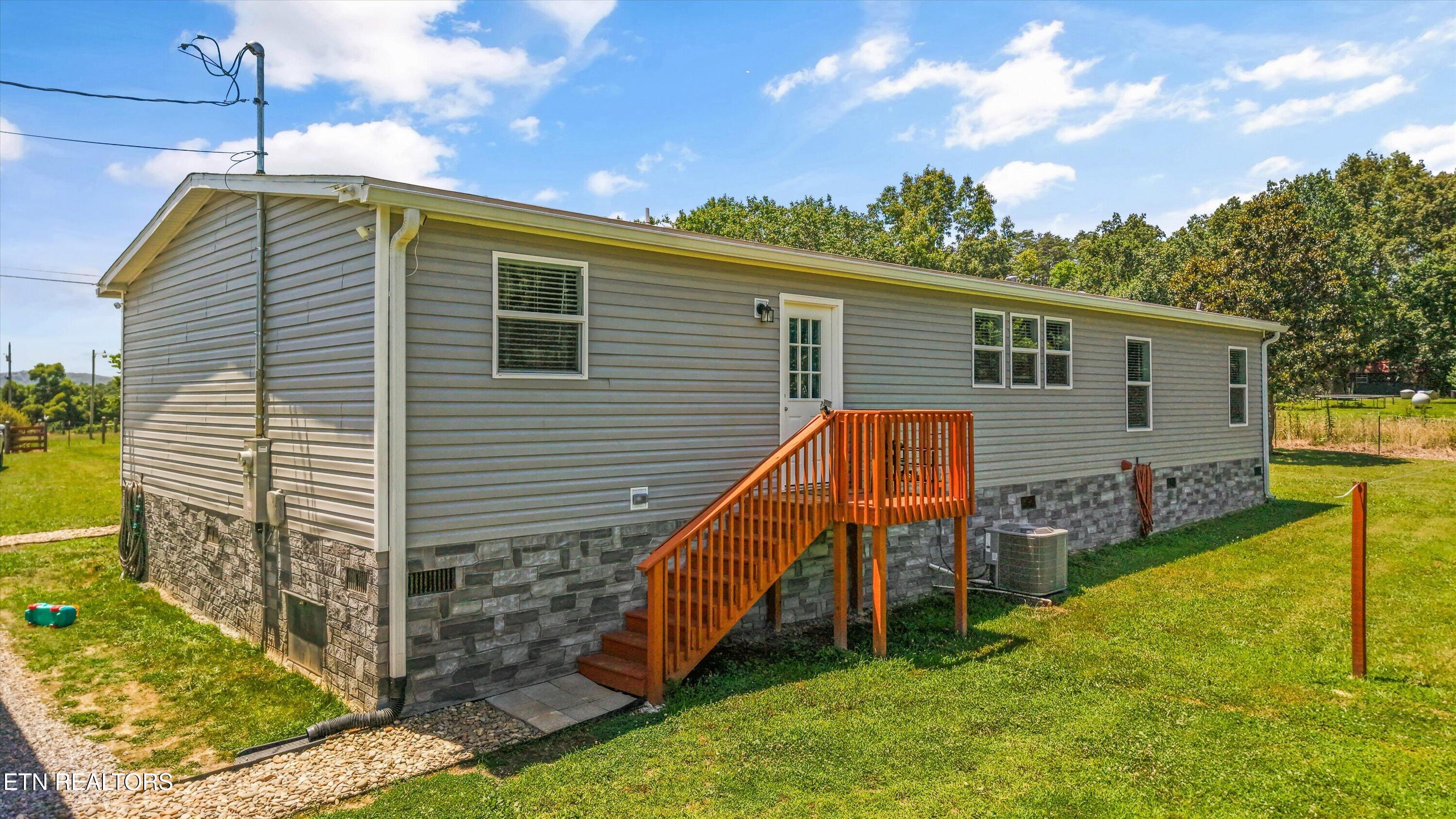 158 Frankfort Road Lancing, TN 37770 - Photo 36 of 46 37-158 Frankfort Rd06