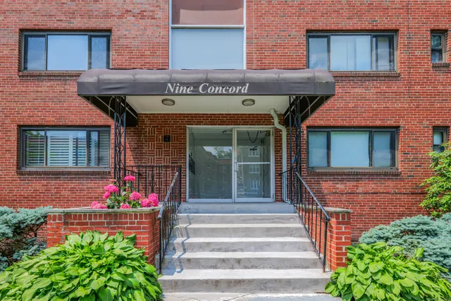 $2,200 | 9 Concord Street, Unit B1, West Hartford, CT 06119