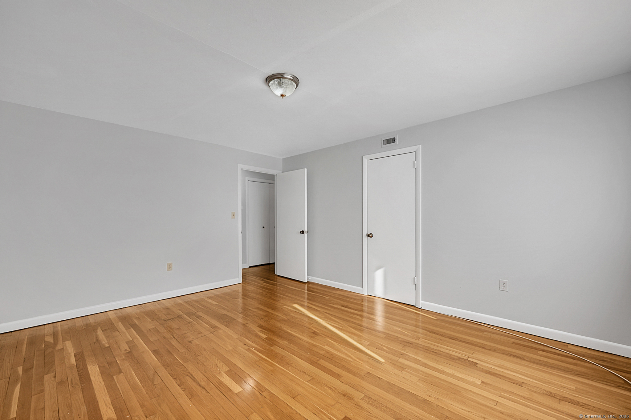 9 Concord Street, Unit B1 West Hartford, CT 06119 - Photo 11 of 13