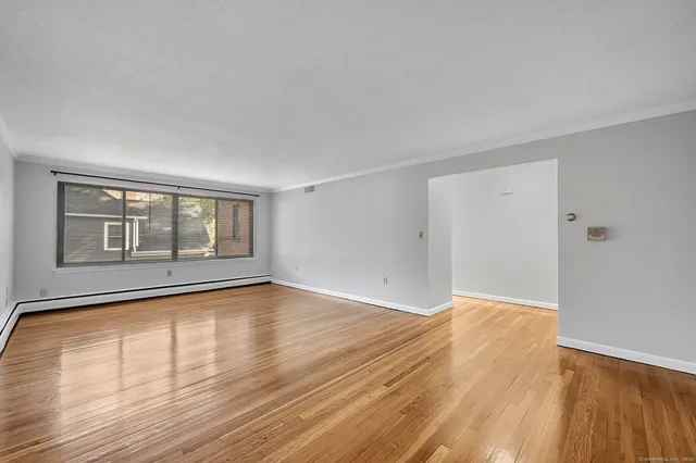 $2,200 | 9 Concord Street, Unit B1, West Hartford, CT 06119