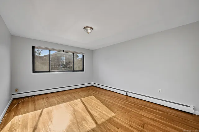 $2,200 | 9 Concord Street, Unit B1, West Hartford, CT 06119