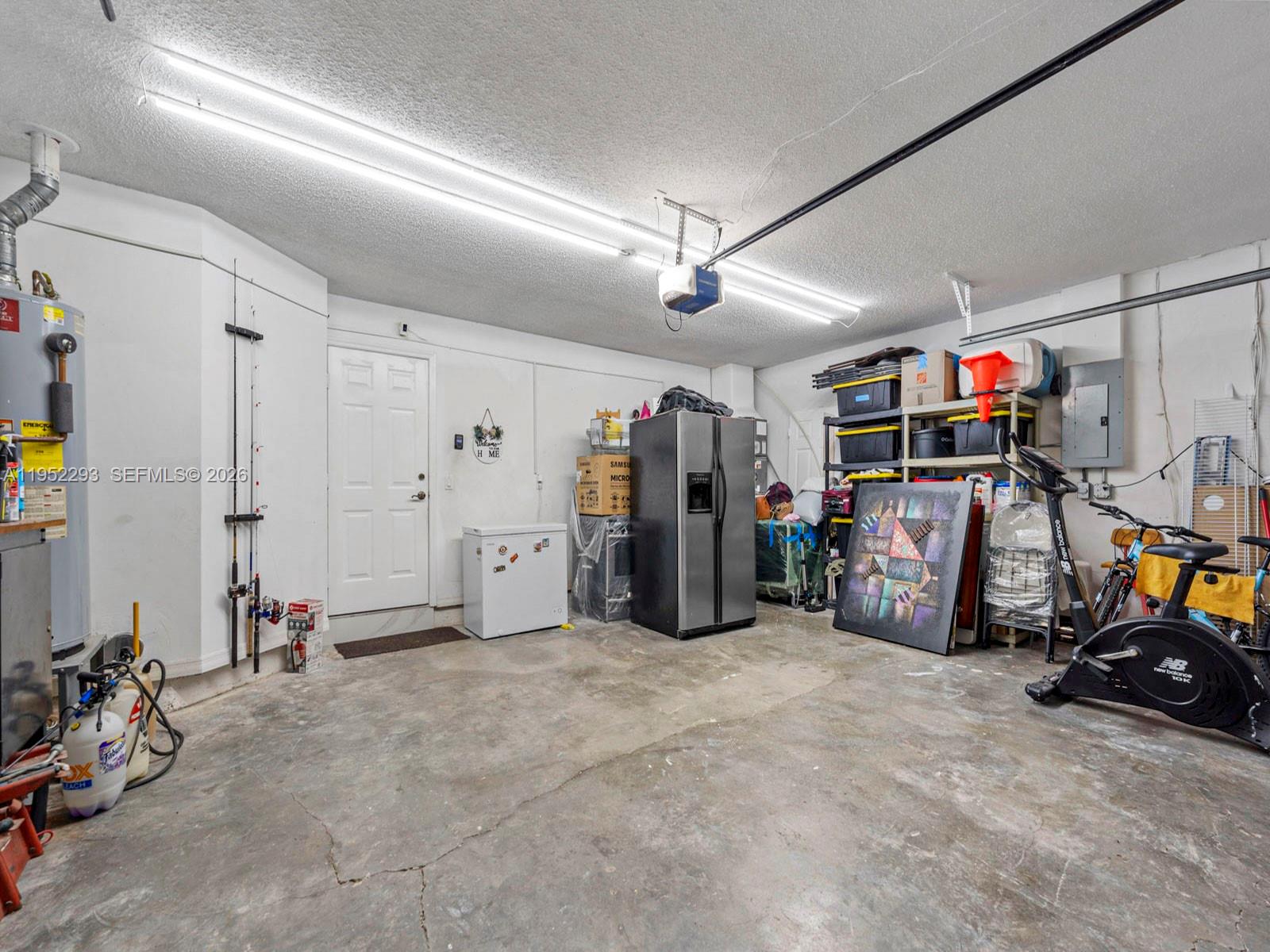 15626 Southwest 100th Terrace Miami, FL 33196 - Photo 29 of 32 Ample garage