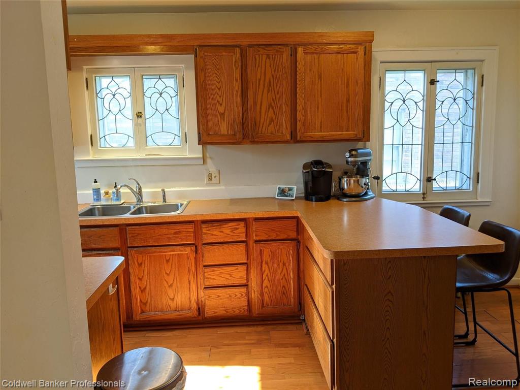 777 Barrington Road Detroit, MI 48215 - Photo 19 of 41