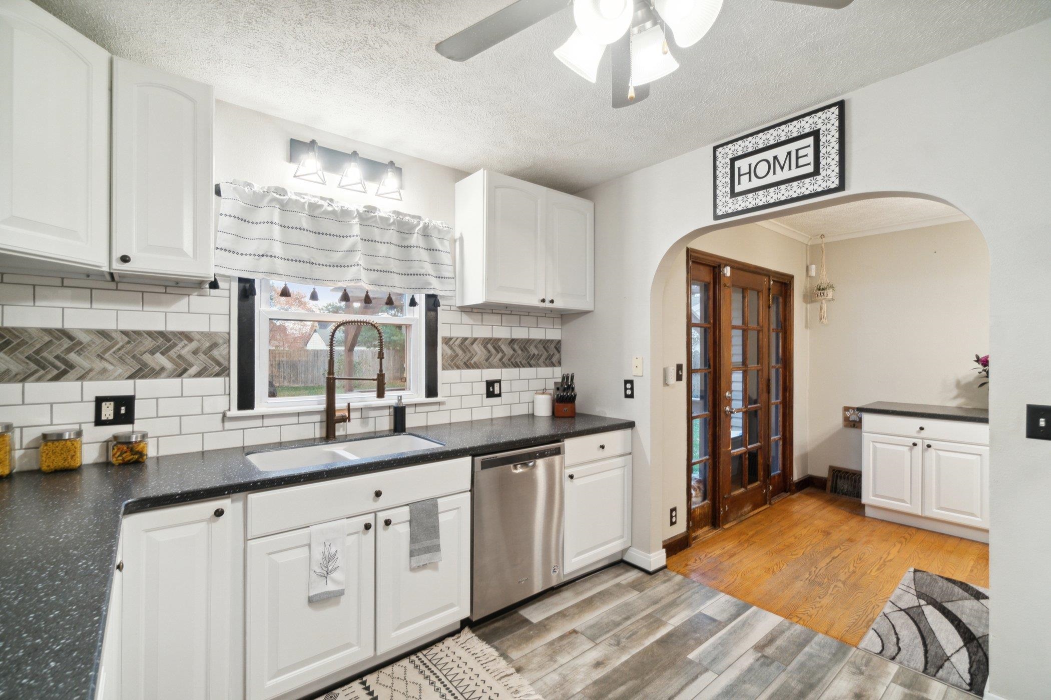 1141 9th Street Beloit, WI 53511 - Photo 2 of 42