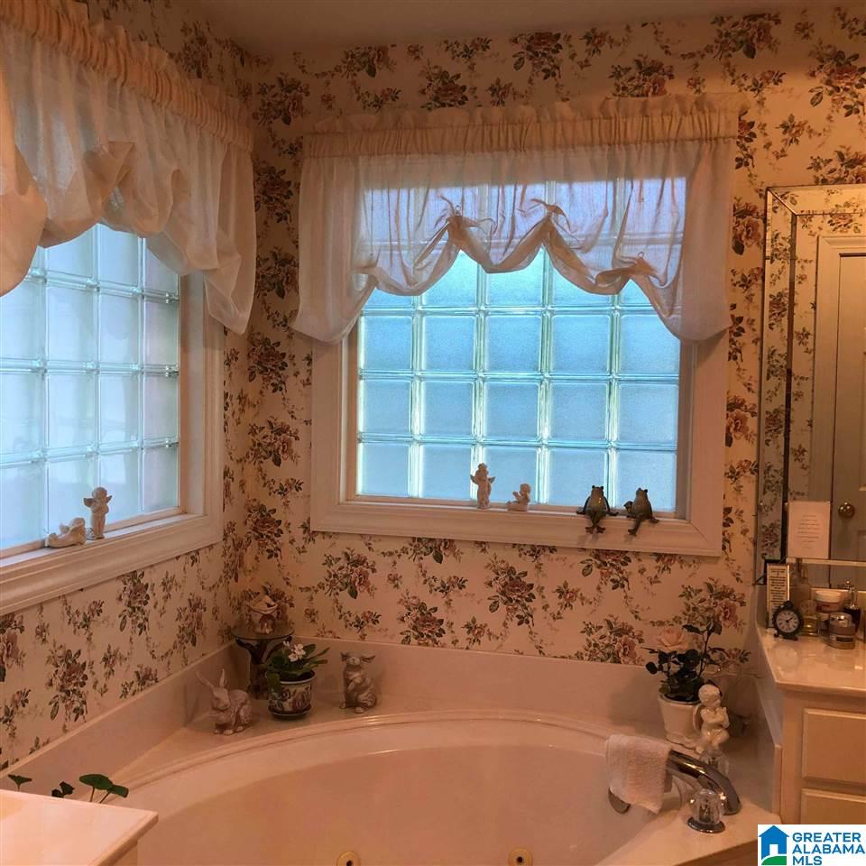 511 Henderson Road Odenville, AL 35120 - Photo 5 of 13