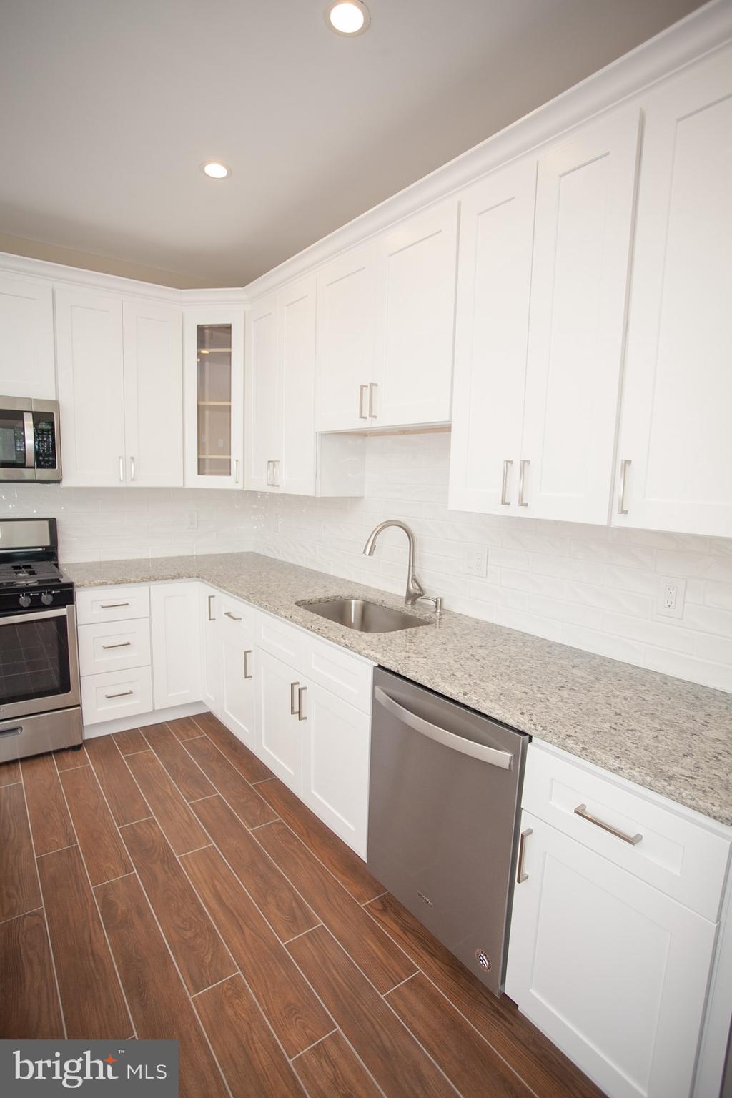 21 Old Cedarbrook Road Wyncote, PA 19095 - Photo 6 of 36 Gallery Image 6