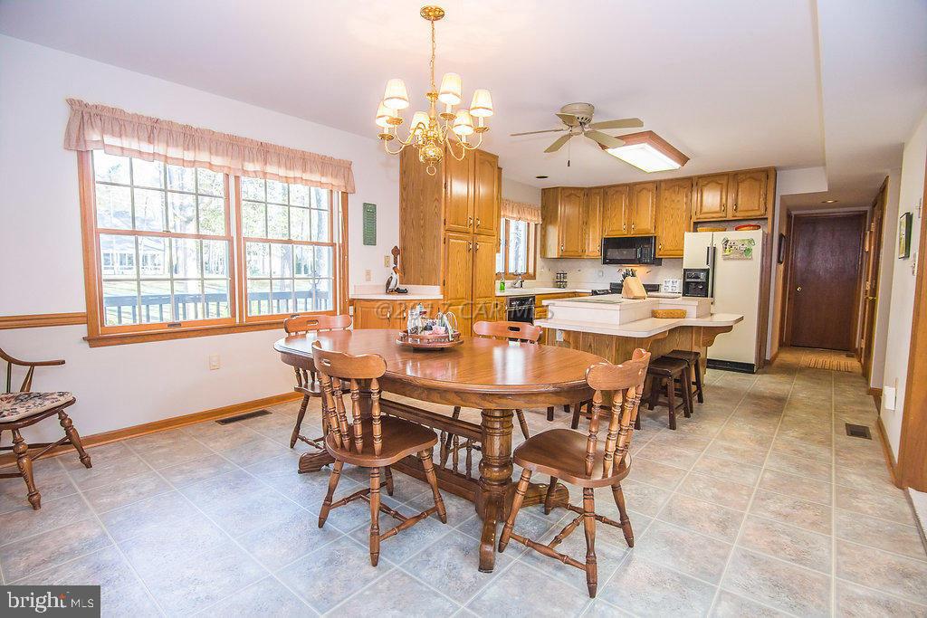 61 Drawbridge Road Ocean Pines, MD 21811 - Photo 9 of 62