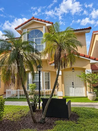 $2,975 | 15257 Southwest 111th Street, Unit 15257, Miami, FL 33196